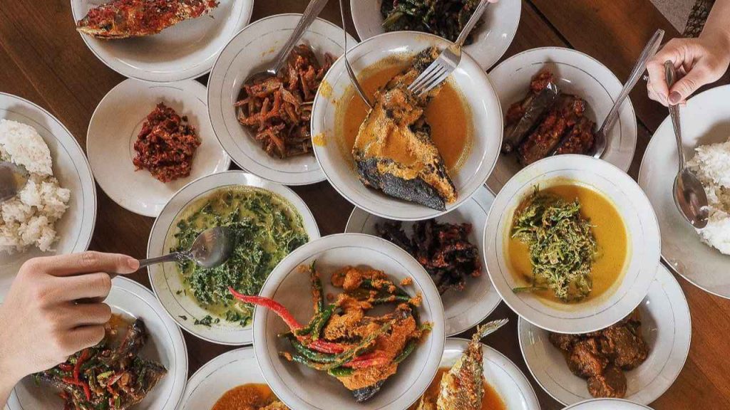 Franchise Rumah Makan Padang 'Sederhana'