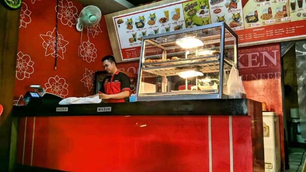 Harga franchise Rocket Chicken terbaru 2025 paket kemitraan lengkap