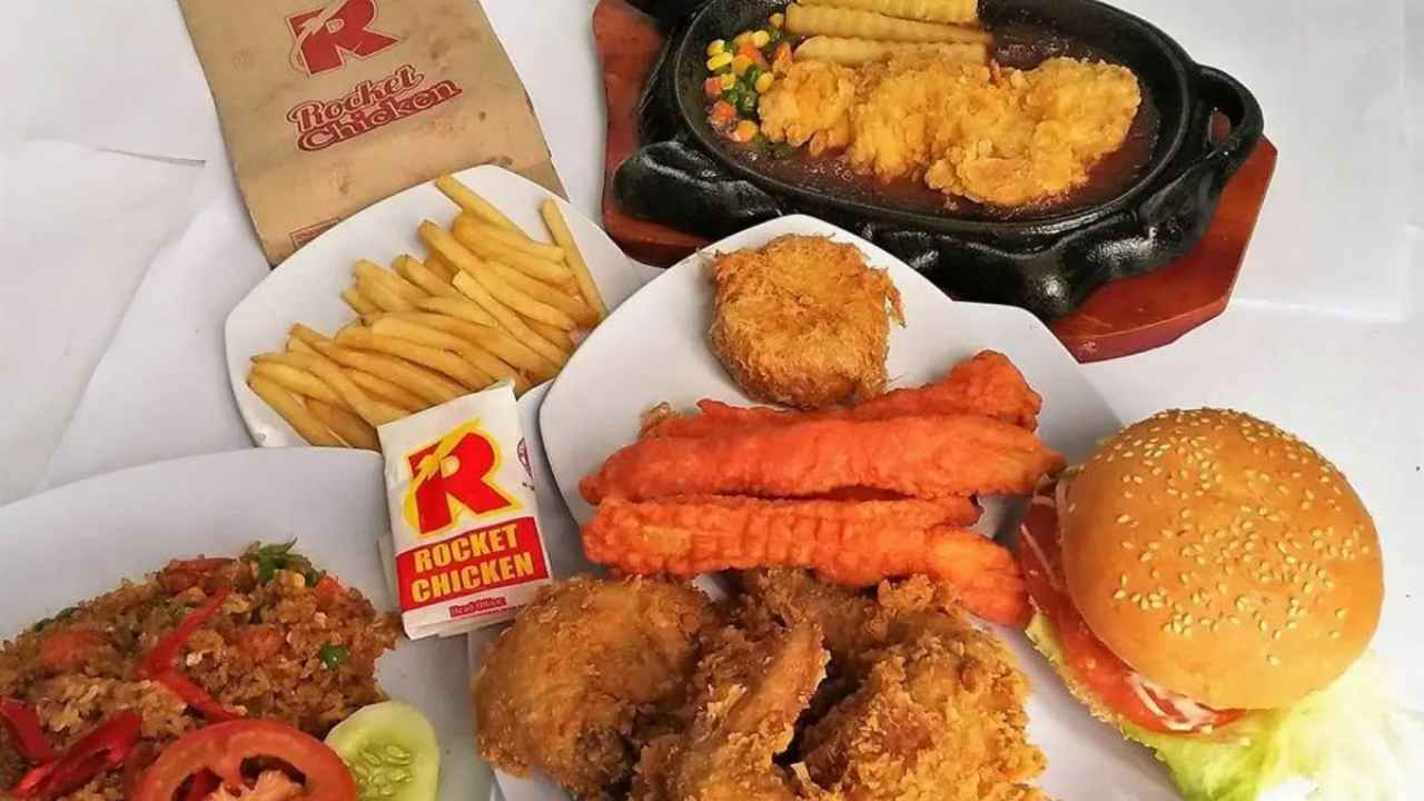 Harga franchise Rocket Chicken terbaru 2025 paket kemitraan lengkap